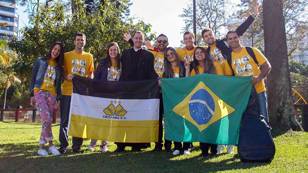 Padre e doze jovens da Diocese de Criciúma viajam para participar da Jornada Mundial da Juventude 11 Padre e doze jovens da Diocese de Criciúma viajam para participar da Jornada Mundial da Juventude