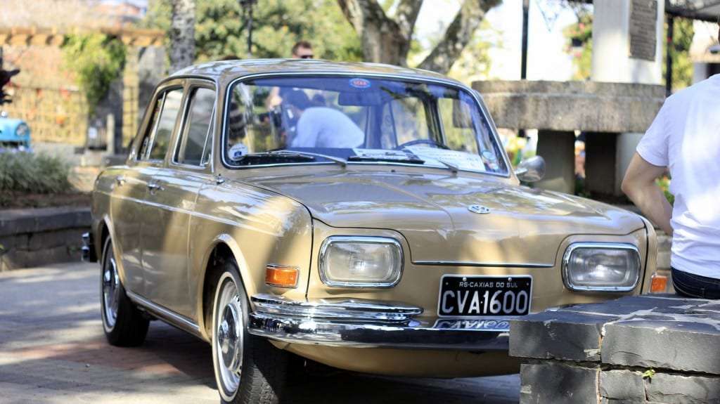 Exposição de carros antigos encanta público em Nova Veneza 4 Exposição de carros antigos encanta público em Nova Veneza