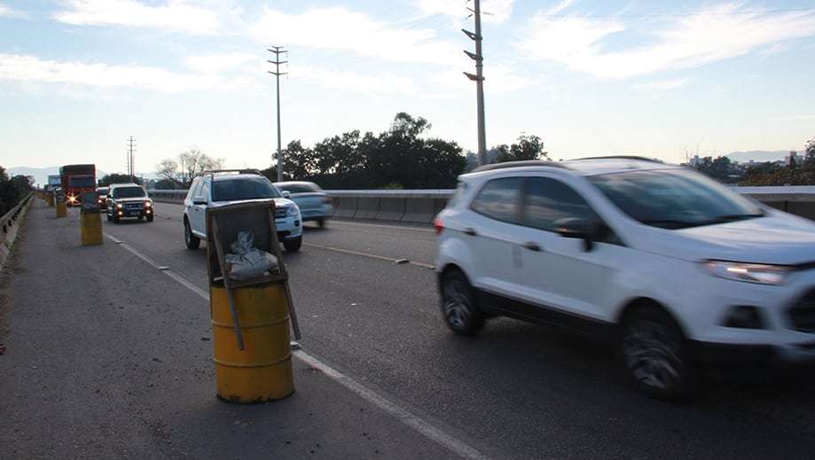 Velocidade é reduzida sobre ponte do Rio Tubarão, por obras na BR-101 5 Velocidade é reduzida sobre ponte do Rio Tubarão, por obras na BR-101