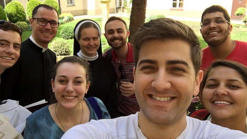 Jovens colecionam experiências nos primeiros dias da JMJ 1 Jovens colecionam experiências nos primeiros dias da JMJ