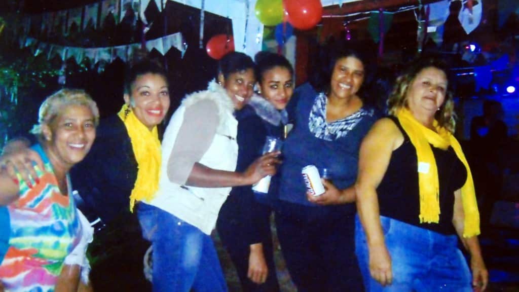 Recentemente Nova Veneza passou a ter mais três médicas formadas pela Unesc 4 Recentemente Nova Veneza passou a ter mais três médicas formadas pela Unesc