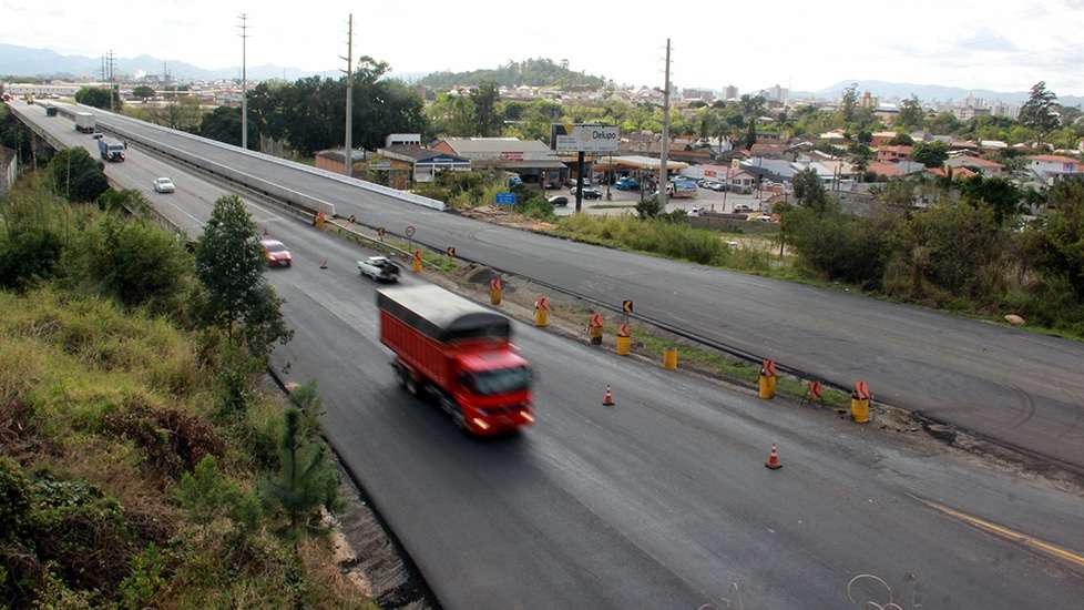 DNIT/SC alerta para interrupção em trânsito da BR-101 nesta quinta e sexta-feira 1 DNIT/SC alerta para interrupção em trânsito da BR-101 nesta quinta e sexta-feira