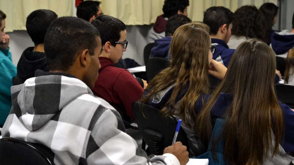 Escolas podem receber Aulões Itinerantes gratuitos para o Enem 2 Escolas podem receber Aulões Itinerantes gratuitos para o Enem