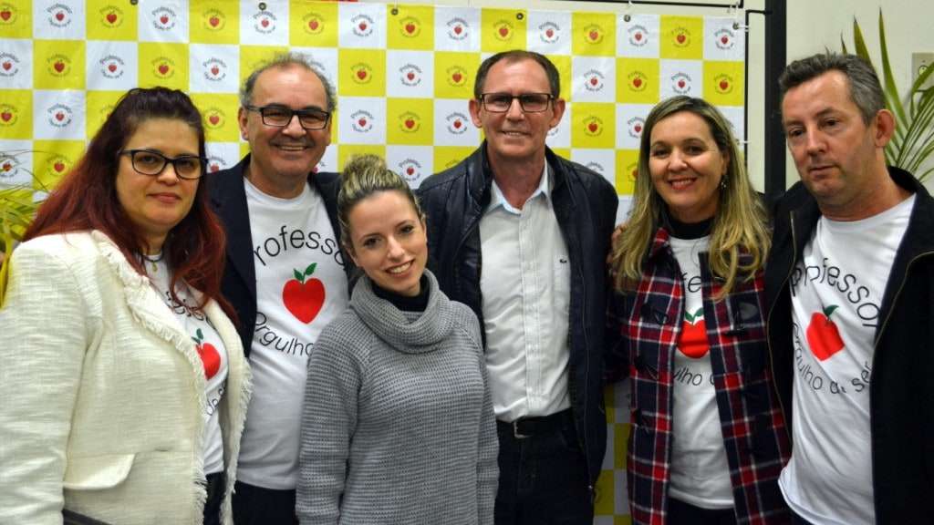 Unesc lança primeiro livro para professores da Educação Básica 2 Unesc lança primeiro livro para professores da Educação Básica