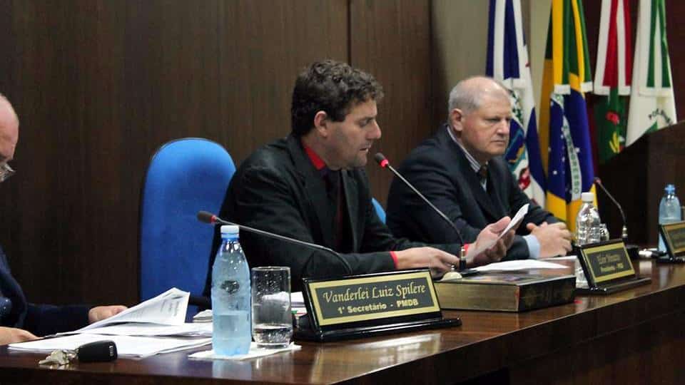 Sessão da próxima semana da Câmara de Vereadores será na quarta-feira 1 Sessão da próxima semana da Câmara de Vereadores será na quarta-feira