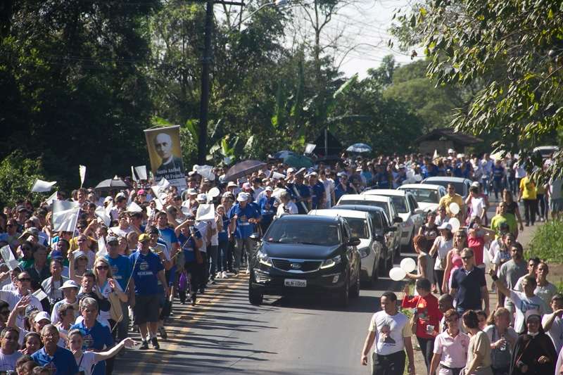 Caminhada Vocacional reunirá milhares neste domingo 15 Caminhada Vocacional reunirá milhares neste domingo