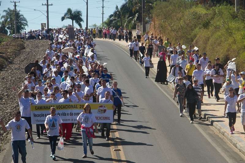 Caminhada Vocacional reunirá milhares neste domingo 16 Caminhada Vocacional reunirá milhares neste domingo