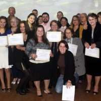 Cursos de Informática e Costura Industrial formam nova turma
