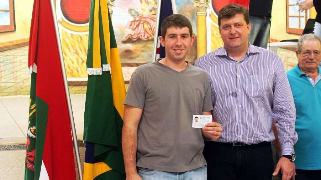 Jovens de Nova Veneza recebem dispensa militar