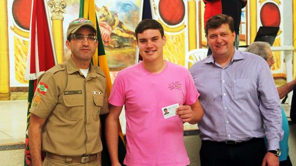 Jovens de Nova Veneza recebem dispensa militar