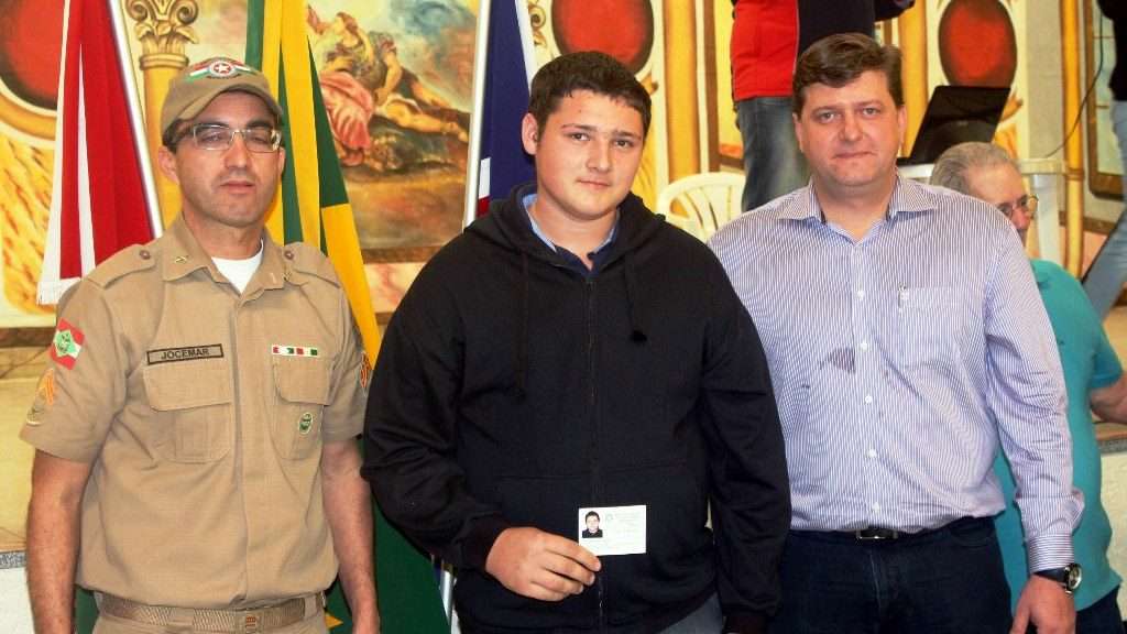 Jovens de Nova Veneza recebem dispensa militar