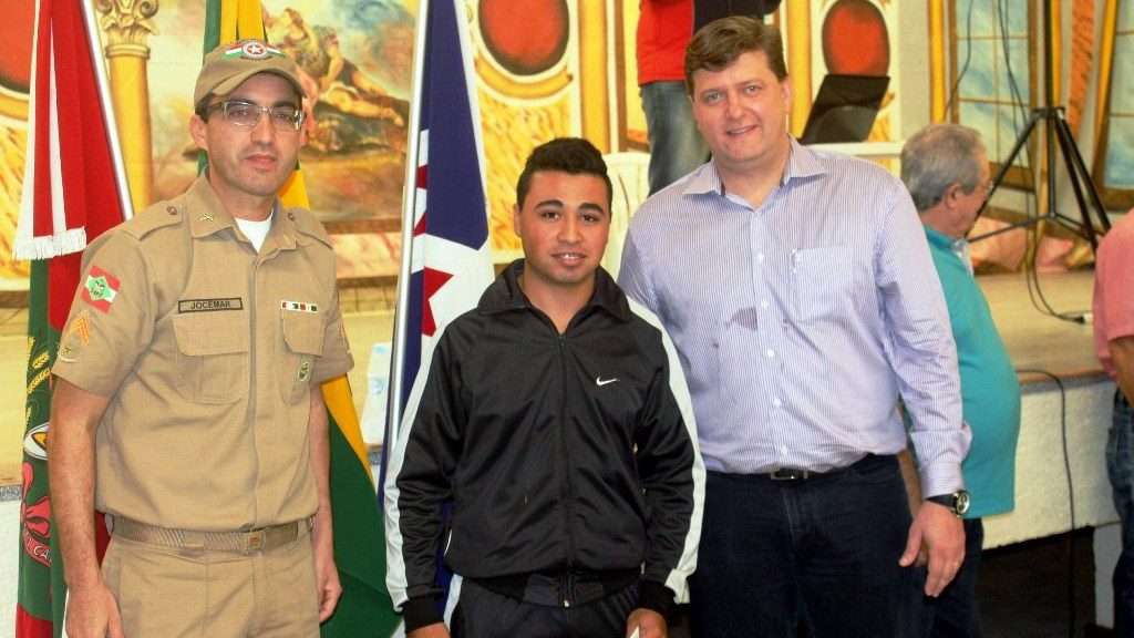 Jovens de Nova Veneza recebem dispensa militar