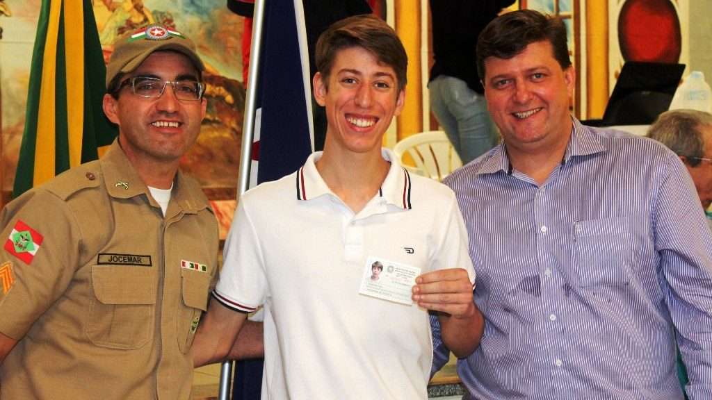 Jovens de Nova Veneza recebem dispensa militar