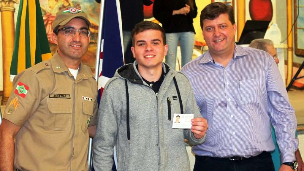 Jovens de Nova Veneza recebem dispensa militar