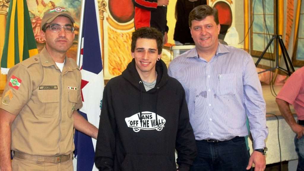 Jovens de Nova Veneza recebem dispensa militar