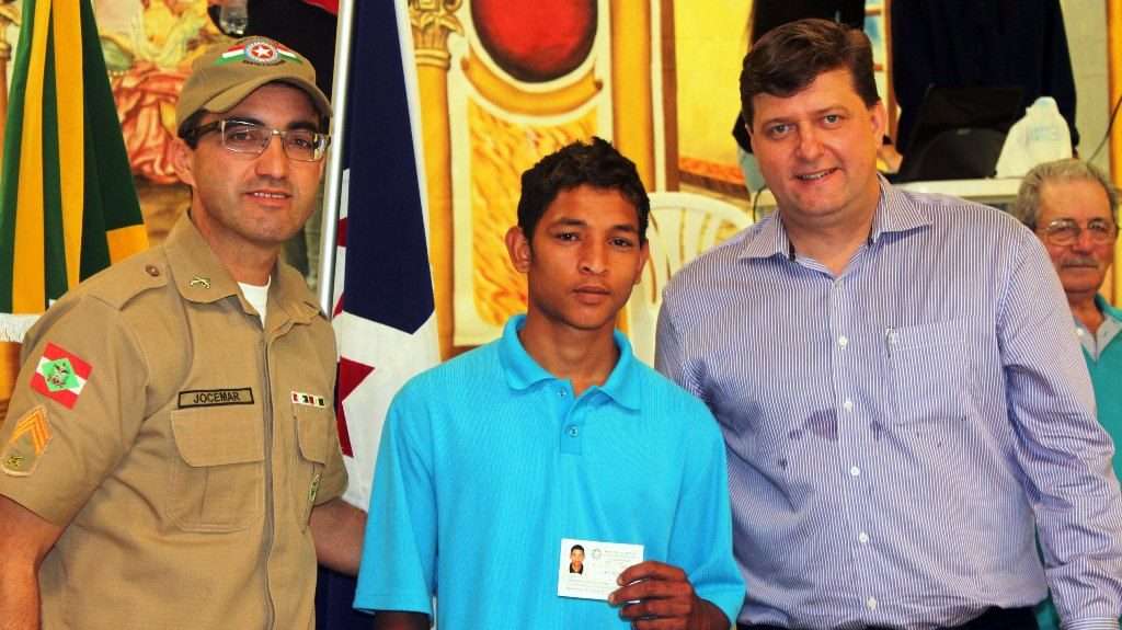 Jovens de Nova Veneza recebem dispensa militar
