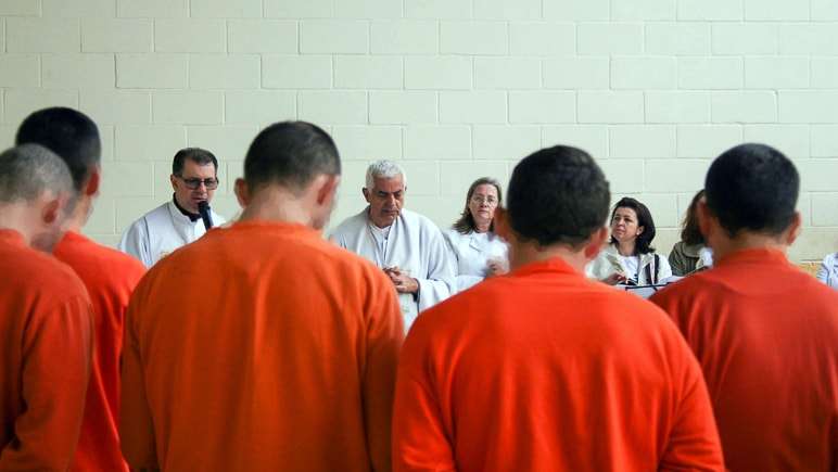 Misericórdia no cárcere: Pastoral promove primeira missa na Penitenciária Sul 13 Misericórdia no cárcere: Pastoral promove primeira missa na Penitenciária Sul