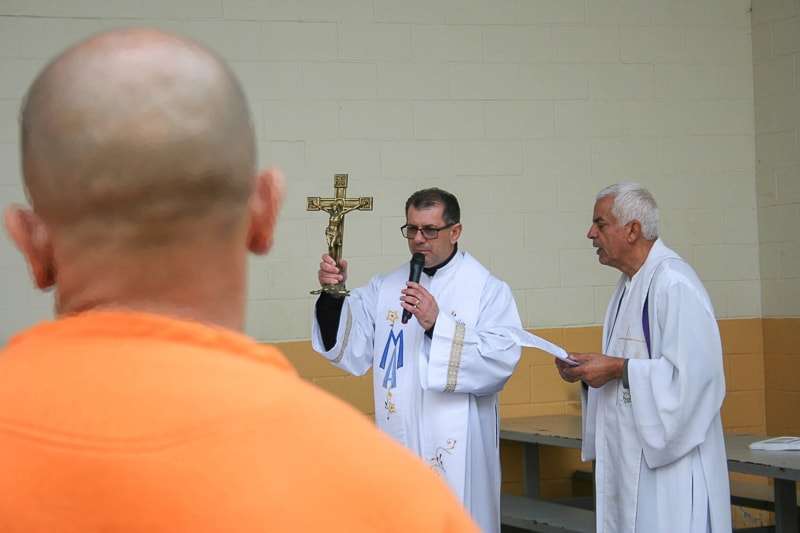 Misericórdia no cárcere: Pastoral promove primeira missa na Penitenciária Sul 15 Misericórdia no cárcere: Pastoral promove primeira missa na Penitenciária Sul