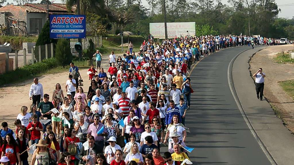 Caminhada encerra mês de oração pelas vocações na Diocese de Criciúma 1 Caminhada encerra mês de oração pelas vocações na Diocese de Criciúma