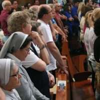 Caminhada encerra mês de oração pelas vocações na Diocese de Criciúma