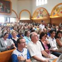 Caminhada encerra mês de oração pelas vocações na Diocese de Criciúma
