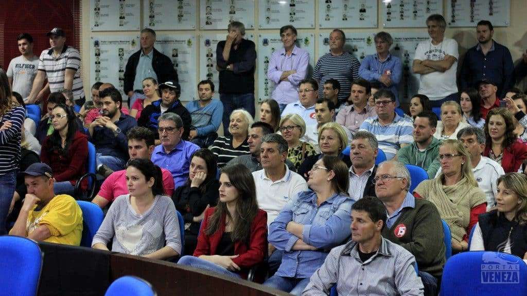 PP, PMDB, PT e PSB realizam convenções, definindo coligações e candidatos