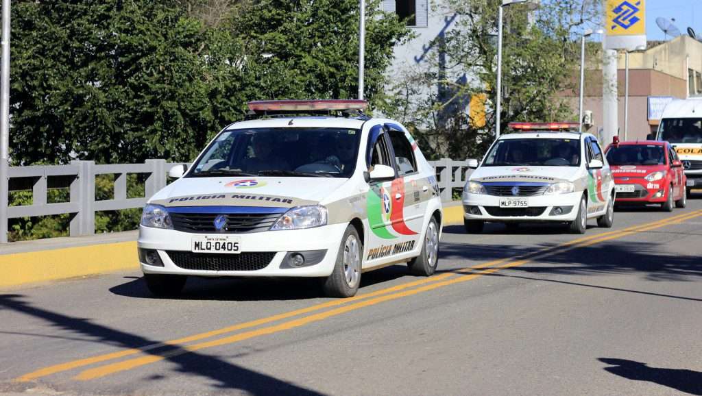 Apae promove reflexão nas ruas de Nova Veneza com apoio da Polícia Militar e Corpo de Bombeiros