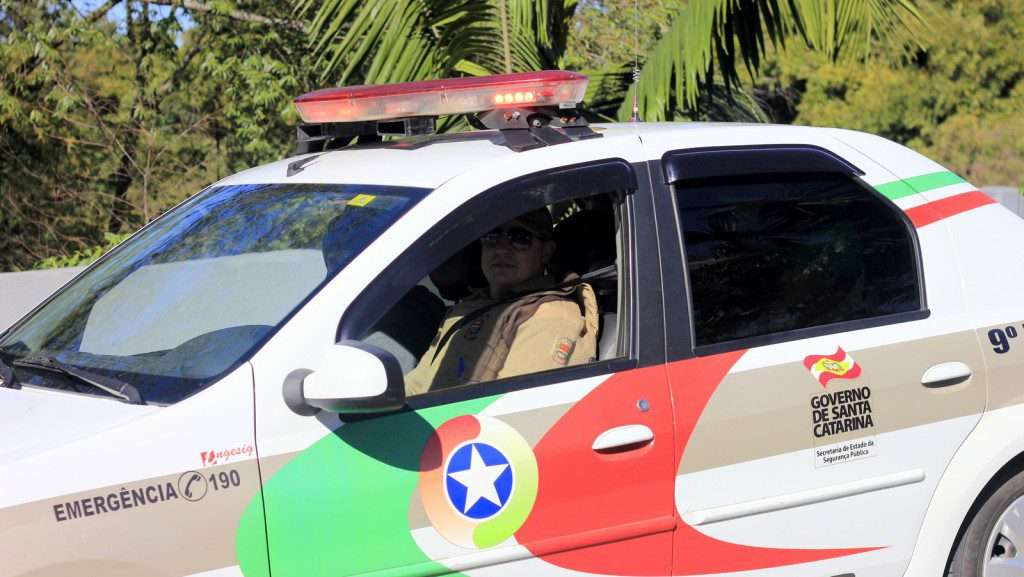 Apae promove reflexão nas ruas de Nova Veneza com apoio da Polícia Militar e Corpo de Bombeiros