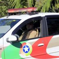 Apae promove reflexão nas ruas de Nova Veneza com apoio da Polícia Militar e Corpo de Bombeiros