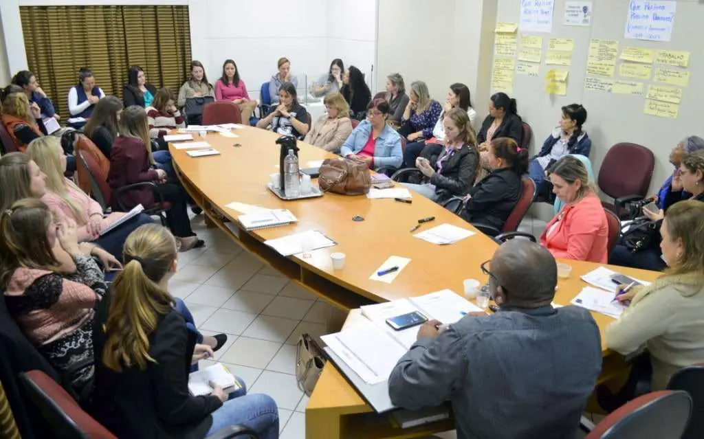 Municípios da Amrec iniciam elaboração do Plano decenal dos direitos da Criança e do Adolescente