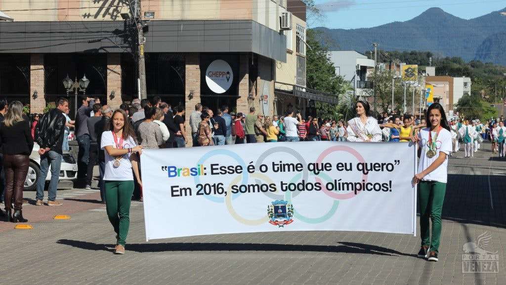 Nova Veneza comemora Dia da Independência com grande desfile