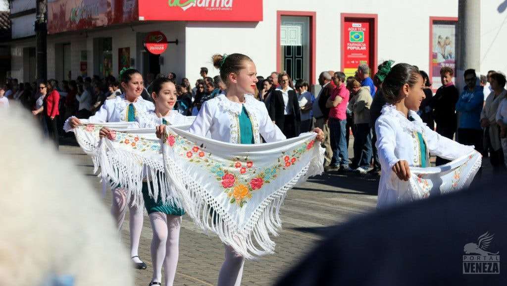 Nova Veneza comemora Dia da Independência com grande desfile