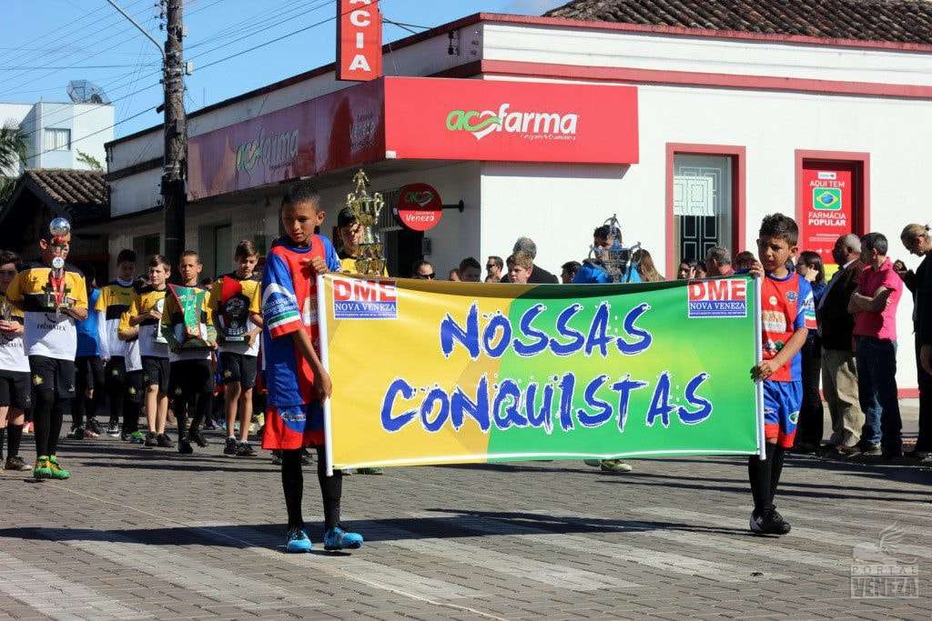 Nova Veneza comemora Dia da Independência com grande desfile