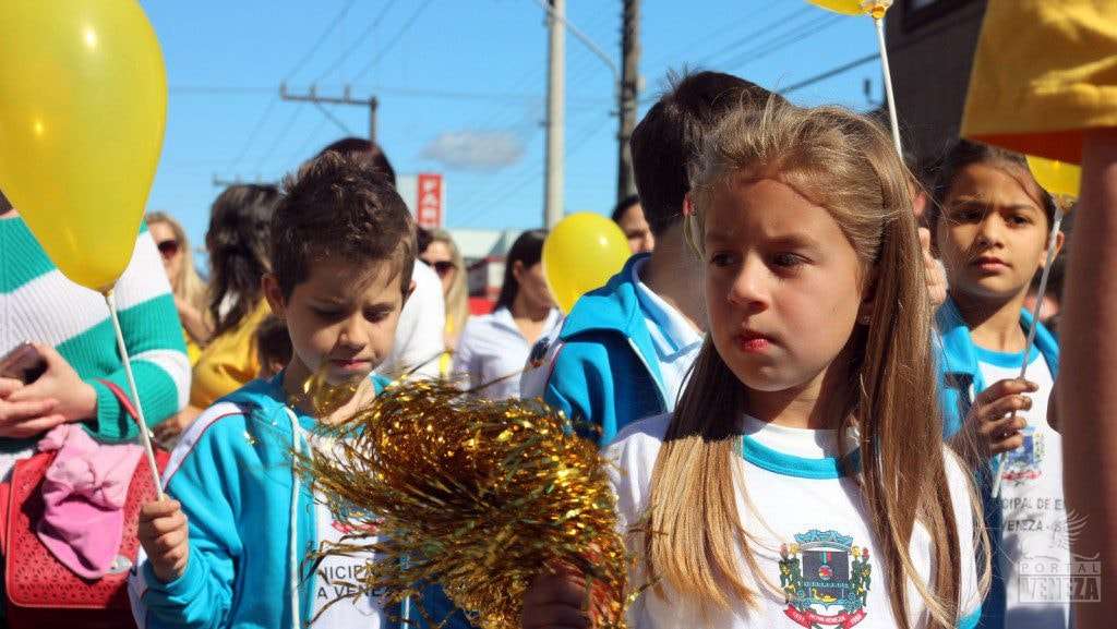 Nova Veneza comemora Dia da Independência com grande desfile