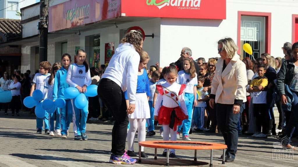 Nova Veneza comemora Dia da Independência com grande desfile