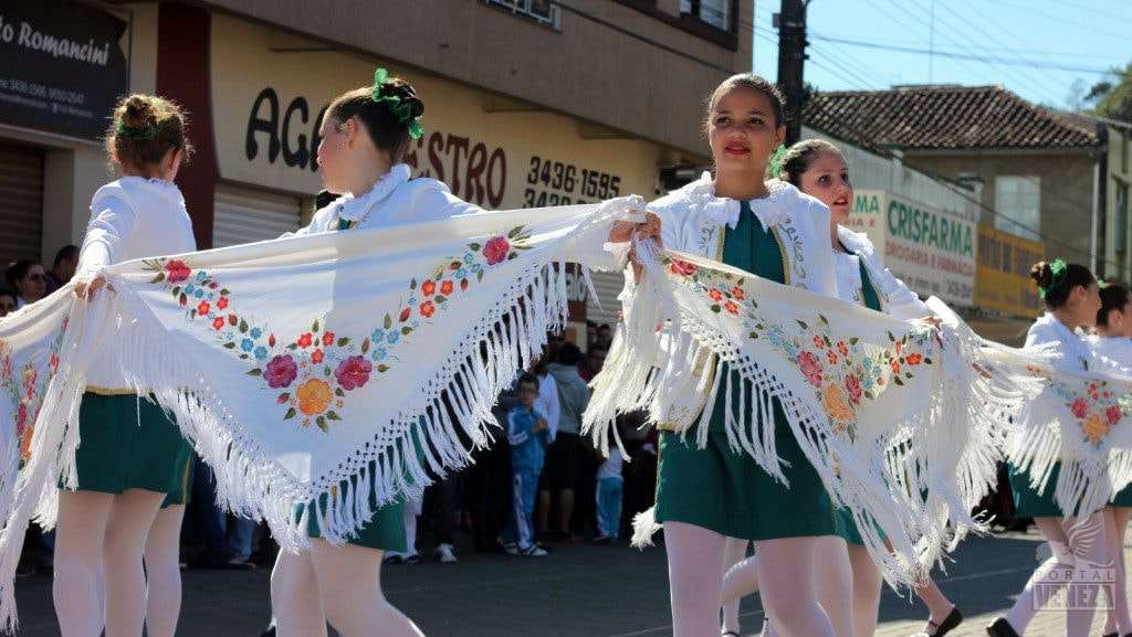 Nova Veneza comemora Dia da Independência com grande desfile