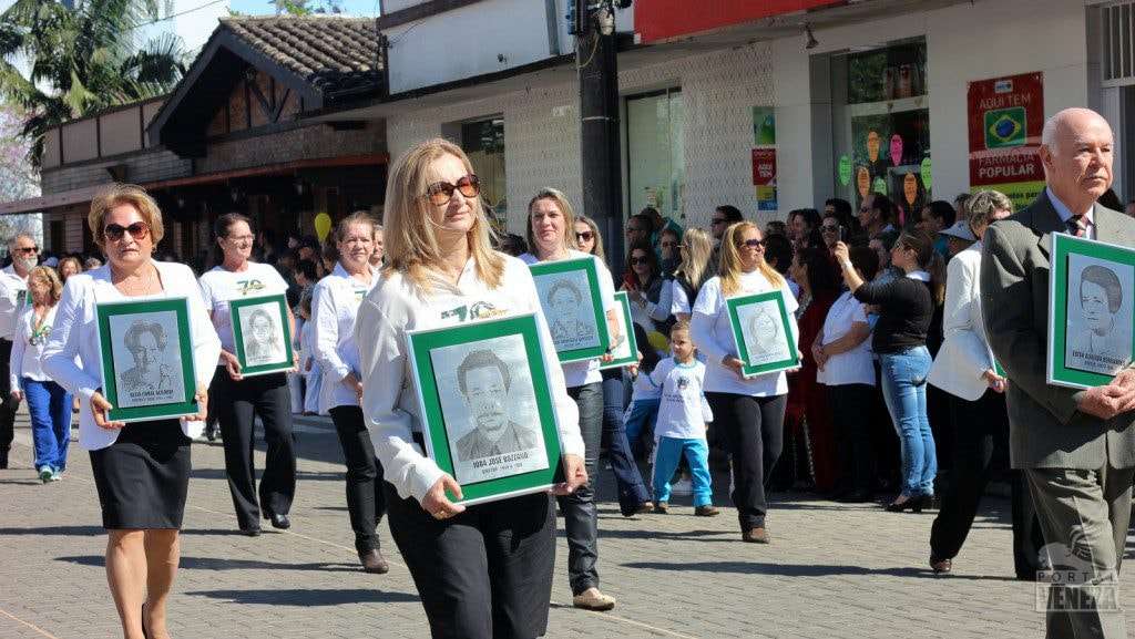 Nova Veneza comemora Dia da Independência com grande desfile