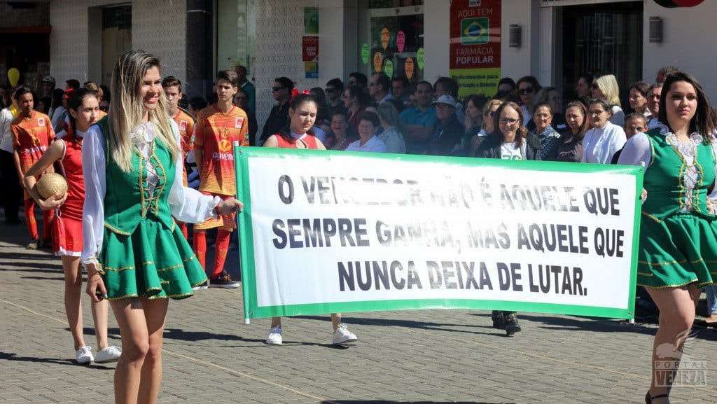 Nova Veneza comemora Dia da Independência com grande desfile