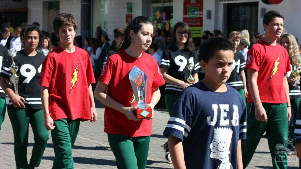 Nova Veneza comemora Dia da Independência com grande desfile