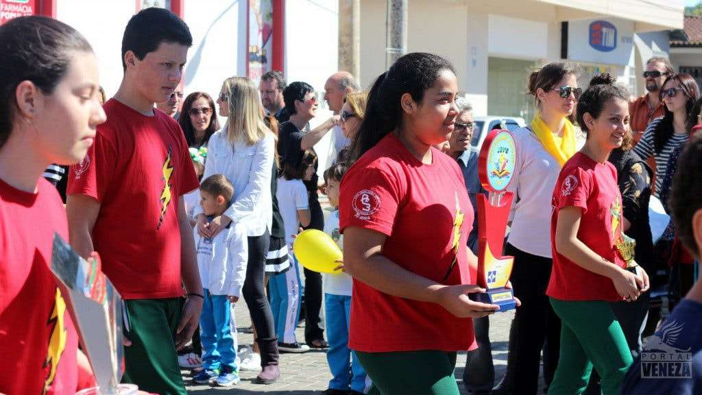 Nova Veneza comemora Dia da Independência com grande desfile