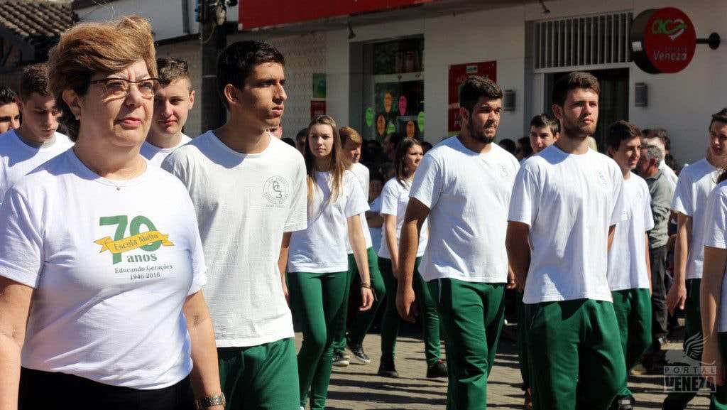 Nova Veneza comemora Dia da Independência com grande desfile