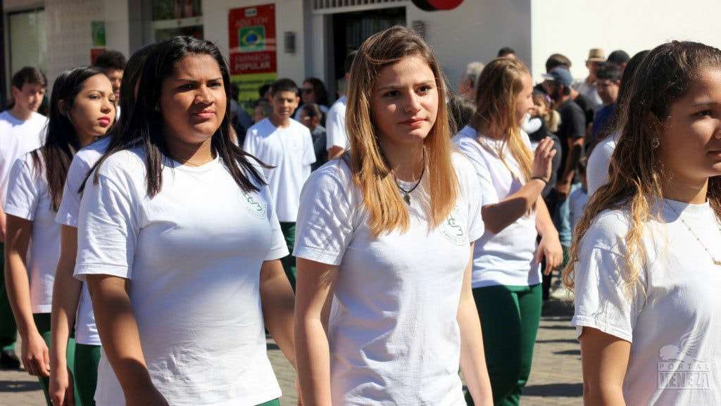 Nova Veneza comemora Dia da Independência com grande desfile
