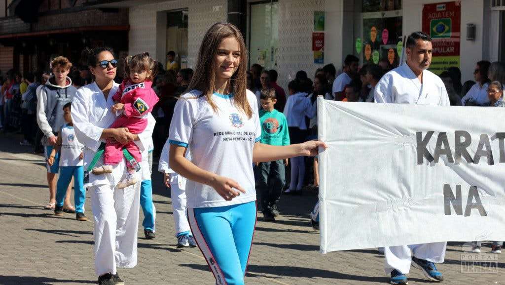 Nova Veneza comemora Dia da Independência com grande desfile