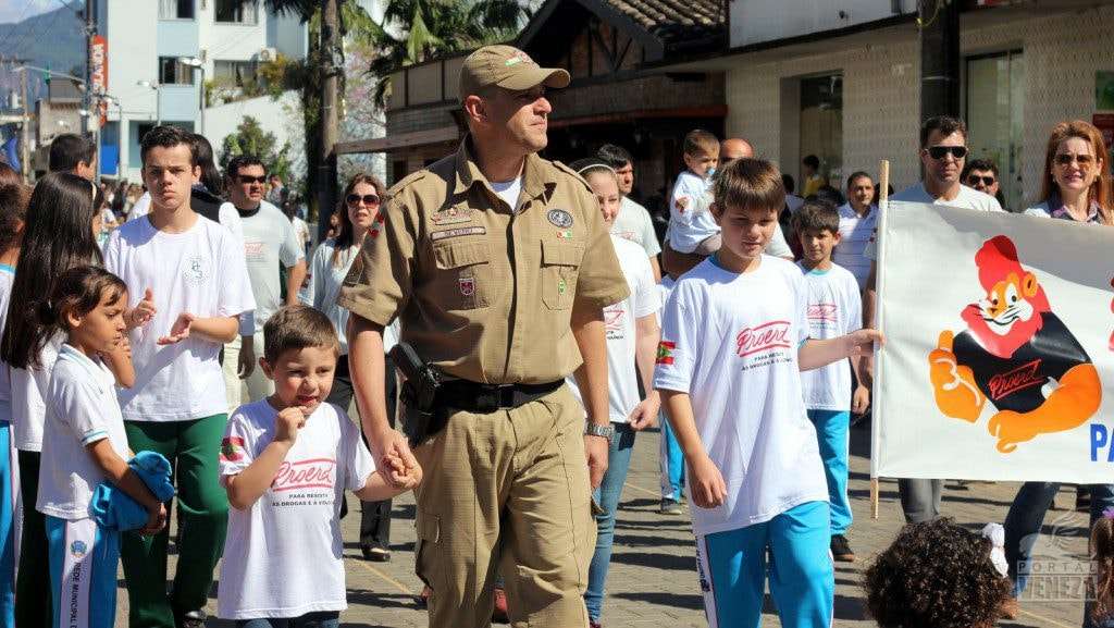 Nova Veneza comemora Dia da Independência com grande desfile