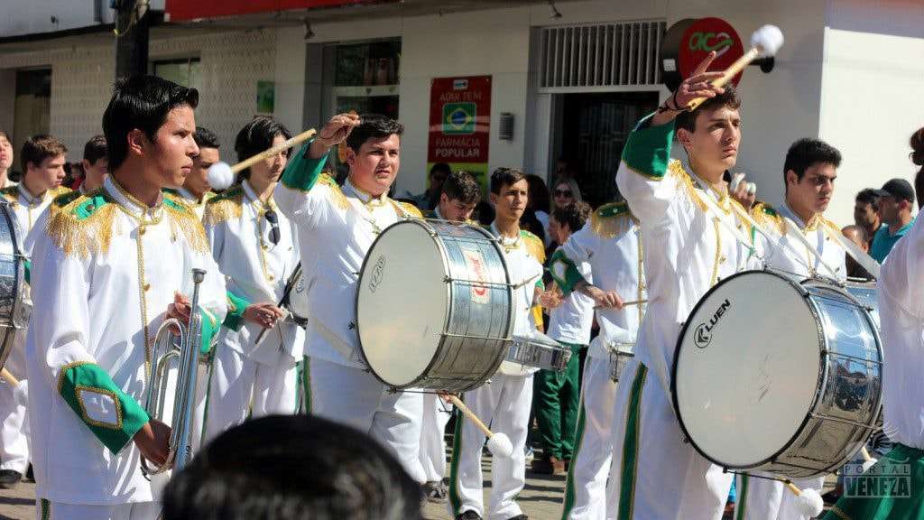 Nova Veneza comemora Dia da Independência com grande desfile