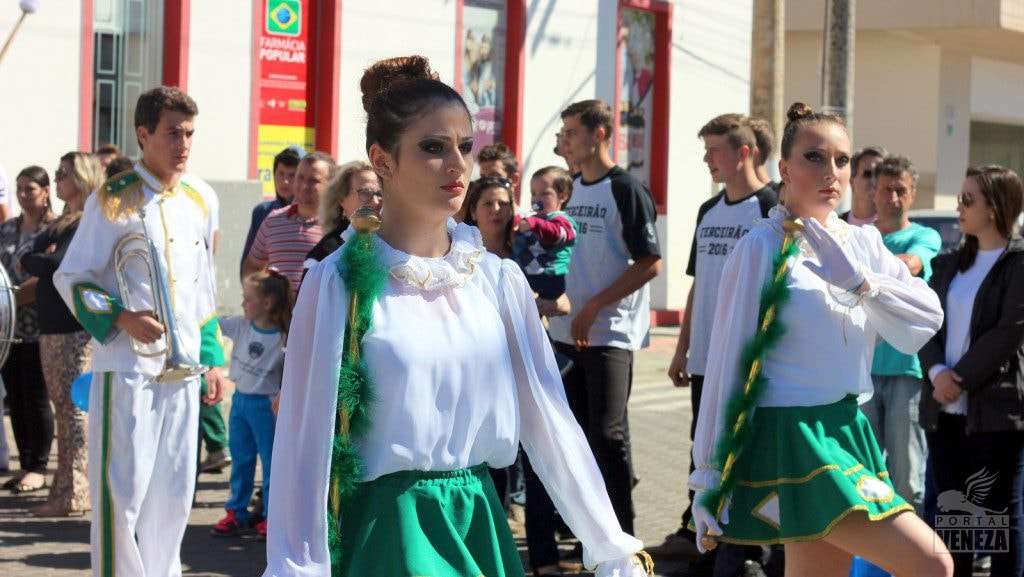Nova Veneza comemora Dia da Independência com grande desfile