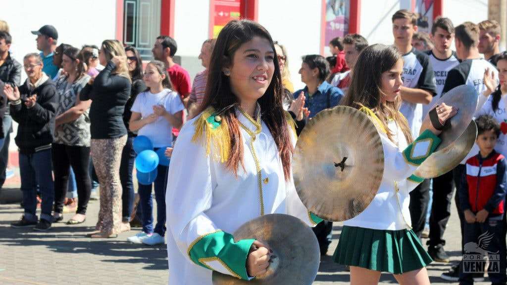 Nova Veneza comemora Dia da Independência com grande desfile
