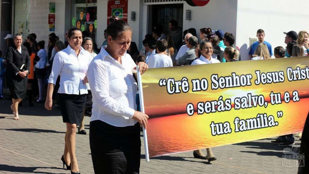 Nova Veneza comemora Dia da Independência com grande desfile