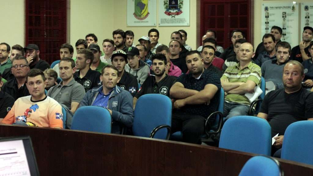 Polícia Militar e especialista em educação no trânsito palestram para trilheiros em Nova Veneza 11 Polícia Militar e especialista em educação no trânsito palestram para trilheiros em Nova Veneza