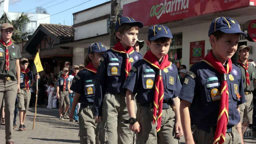 Nova Veneza comemora Dia da Independência com grande desfile
